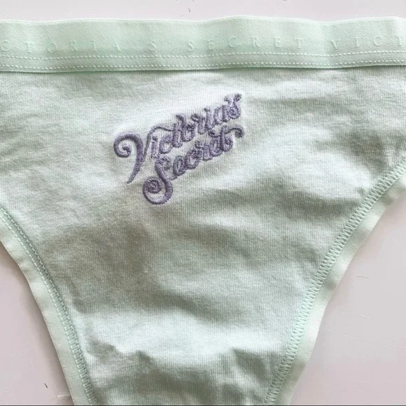 Victoria’s Secret Thong Panty Medium New - Picture 4 of 6